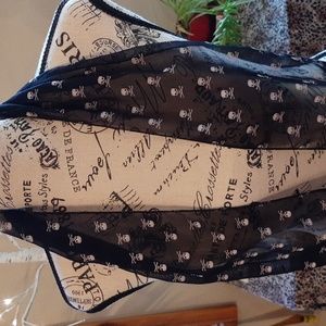 Black and white skull pattern sheer scarf